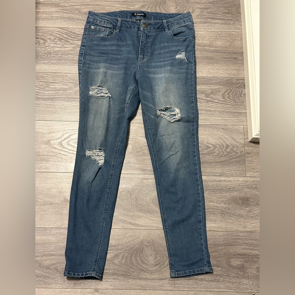 D. Jeans Women’s Mid-rise Skinny Jean